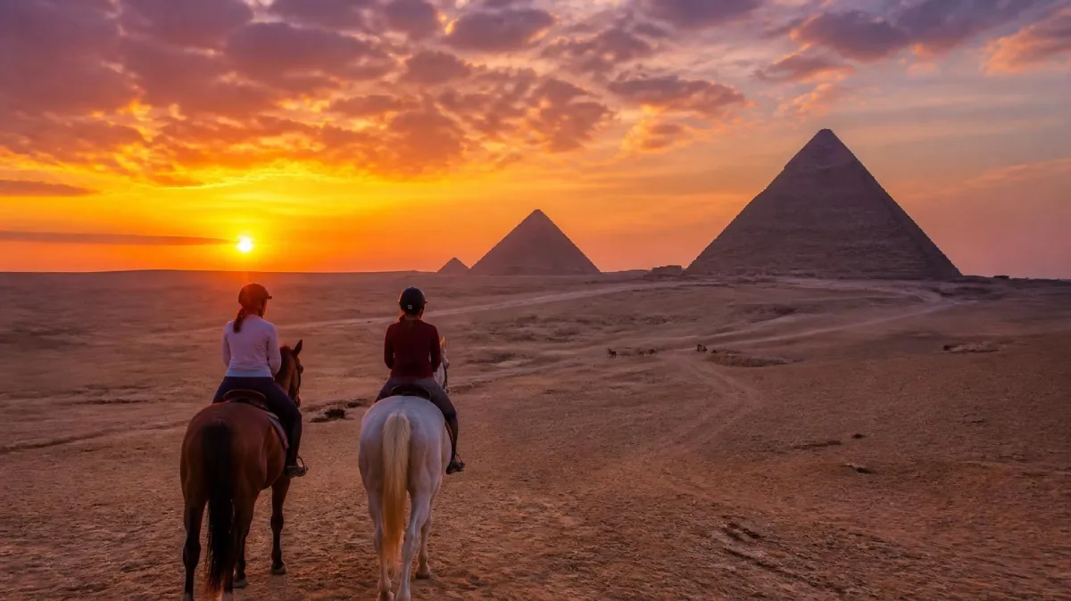 Paseo a caballo por el desierto de Giza con vistas a las pirámides